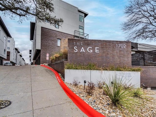 1702 S Lamar Blvd Unit #27