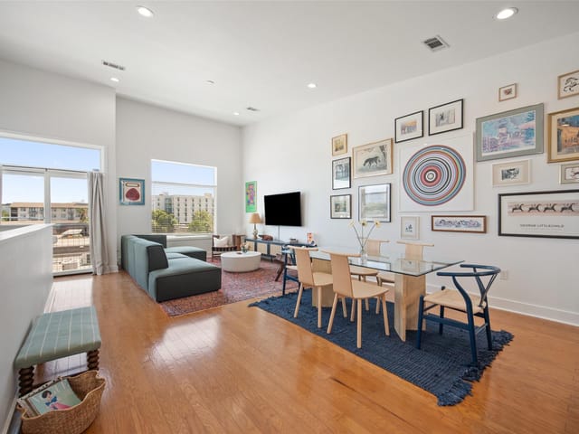 1702 S Lamar Blvd Unit #5