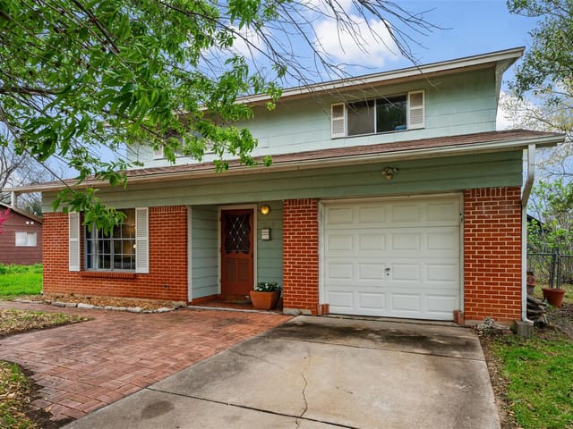 1702 Saint Albans Blvd