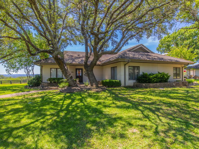 1703 Clubhouse Hill DR