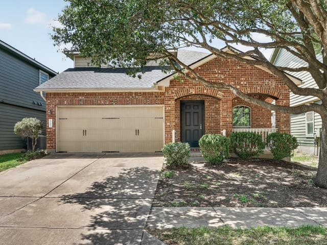 1703 Comfort LN