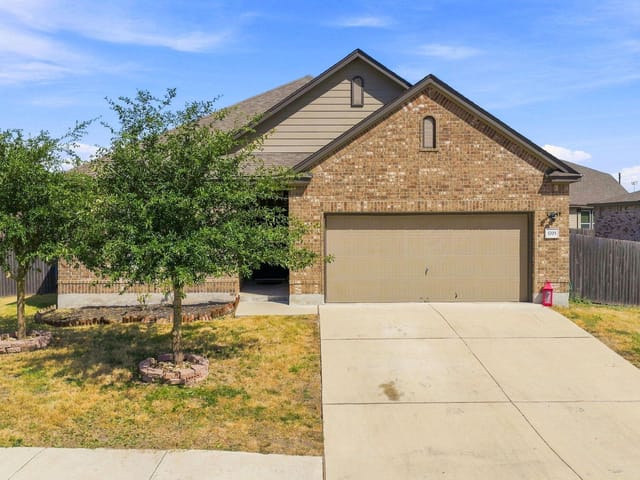 1703 Henbit LN