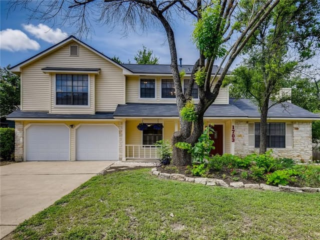 1703 Woodwind Ln