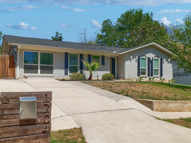 1704 Alleghany Dr