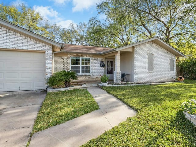 1704 Colony Creek Dr