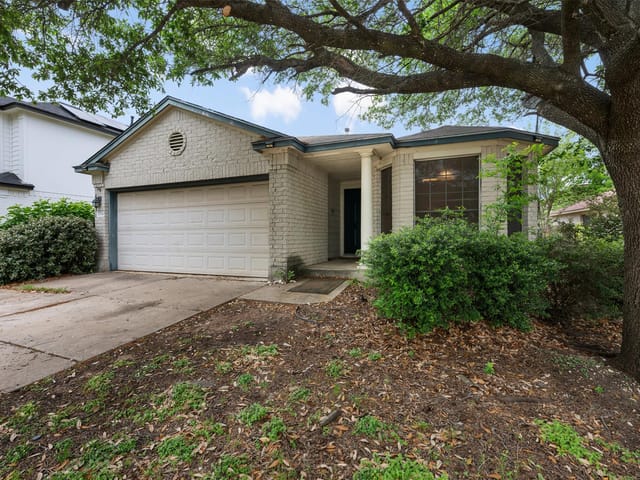 1704 W Pflugerville PKWY