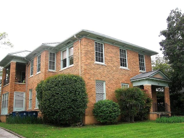 1705 Enfield RD