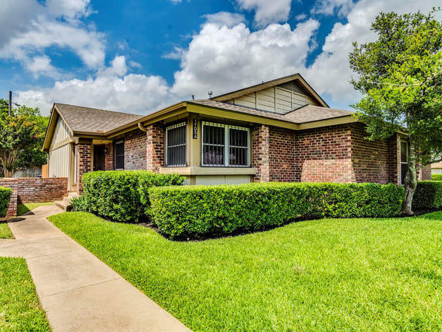 1705 W Braker Ln Unit #A