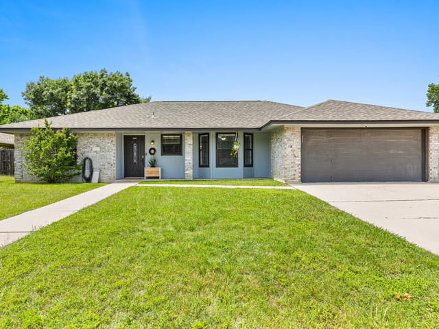 1706 Lynx Cir