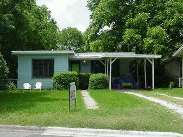 1707 Collier