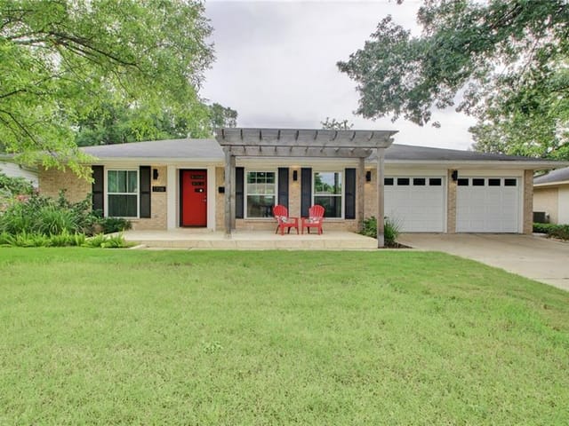 1708 Broadmoor Dr