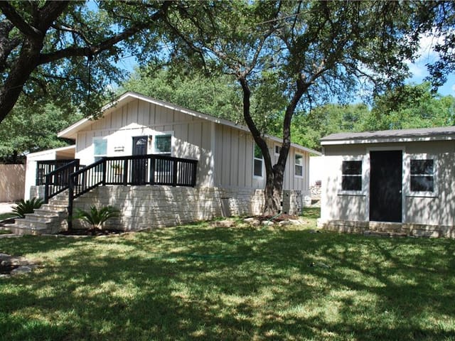1708 Red Fox Rd