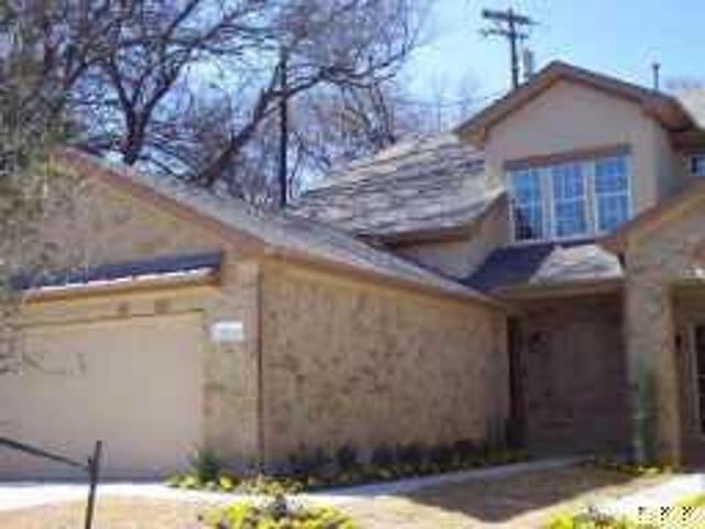 1709 A Elmhurst DR Unit #A
