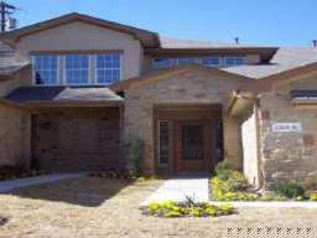 1709 B Elmhurst DR
