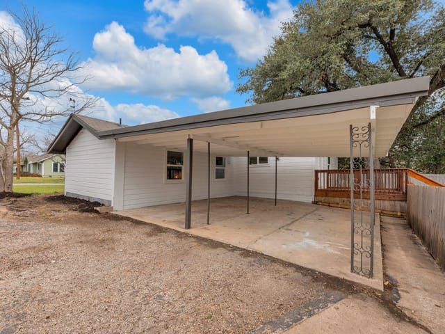 1709 Cecelia ST
