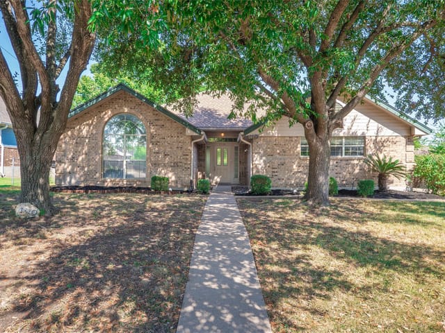 1710 Oaklawn DR