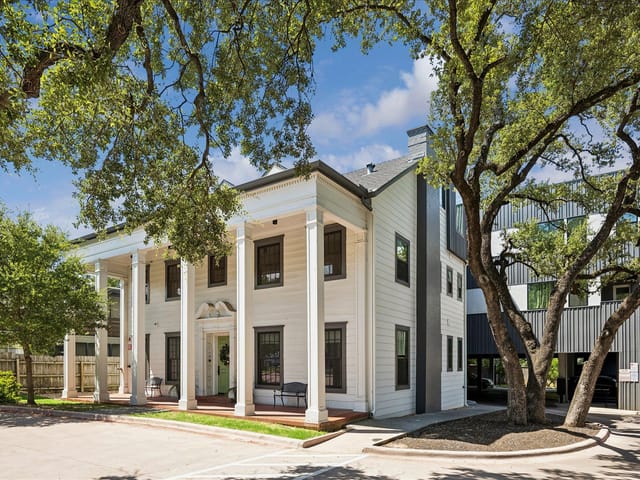 View 1715 Enfield RD Unit #202 in Enfield E 1715 Enfield RD Unit #202 - front exterior - Luxury home in Enfield E, Austin, TX