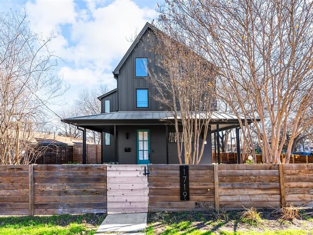 1719 Bluebonnet LN Unit #1