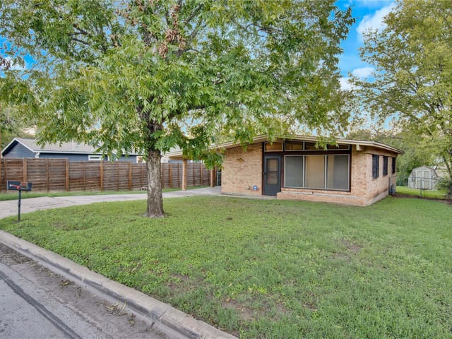 1719 Meander Dr