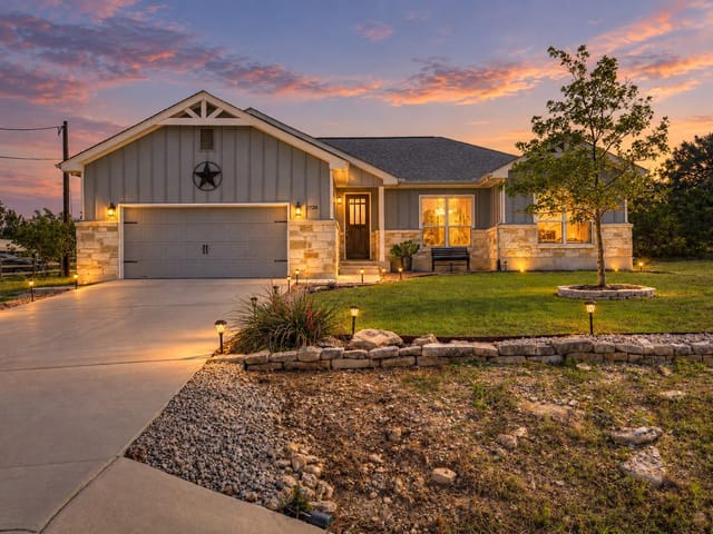 1720 Rocky Ridge LOOP
