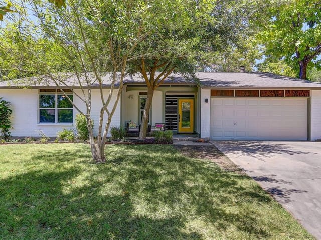 1721 Cricket Hollow Dr