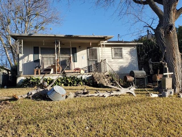 1729 Bunche Rd