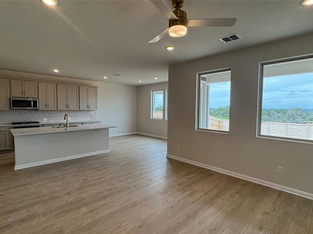 174 Ranier WAY