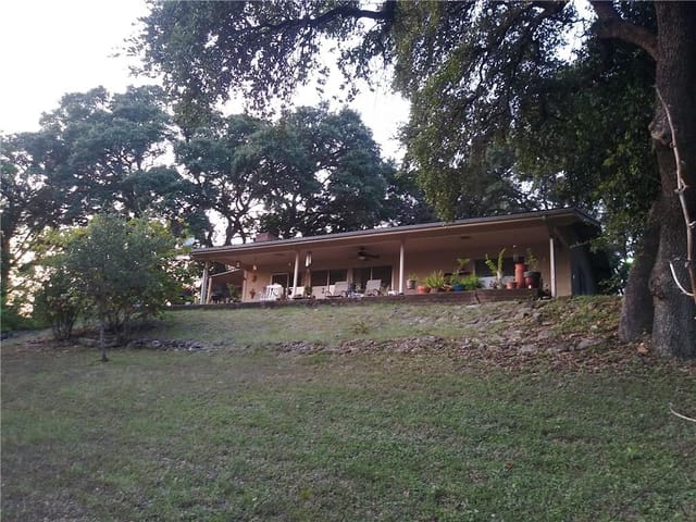 17403 Darleen DR