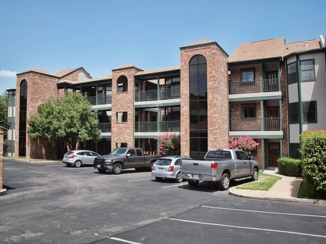 1741 Spyglass Dr Unit #204