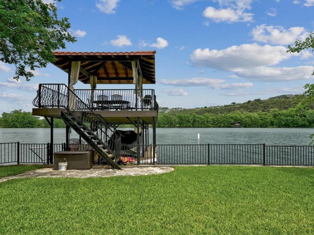 1746 Channel RD
