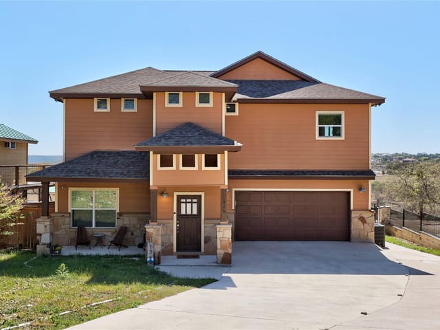1748 Lakeshore DR