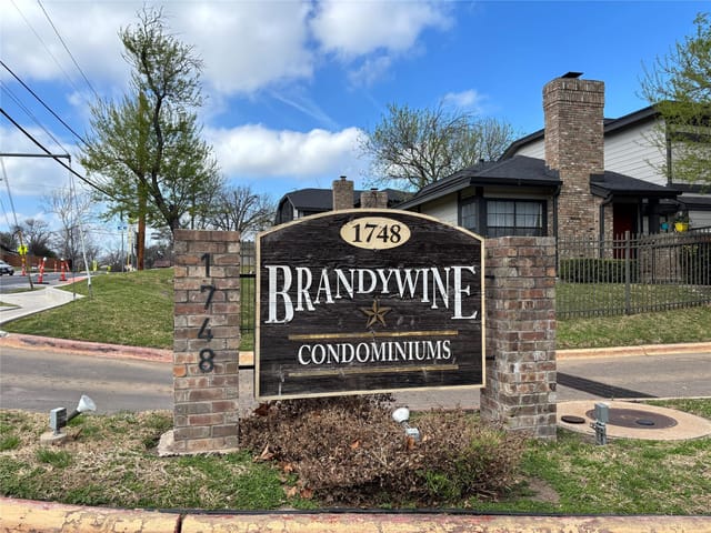 1748 Ohlen RD Unit #9