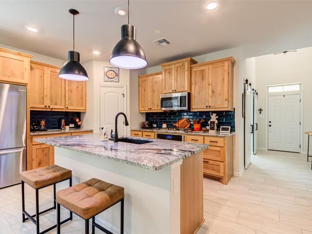 175 Goshen DR