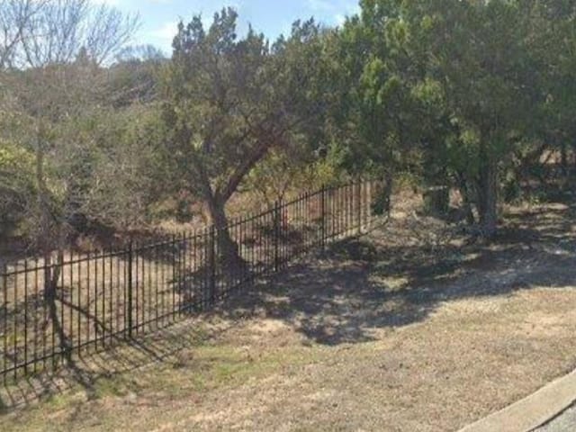 17511 Northlake Hills Dr