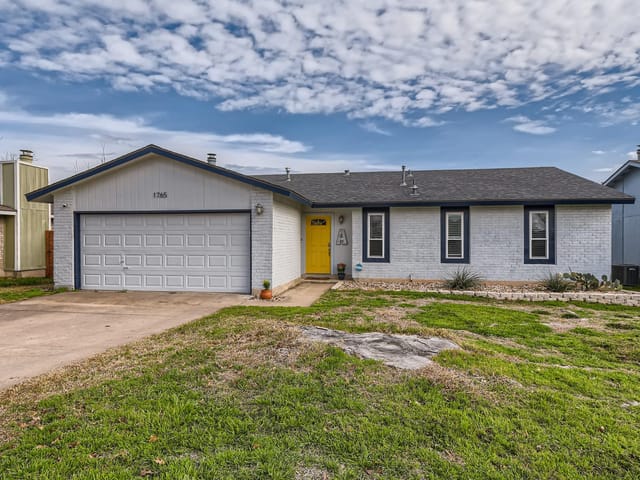 1765 Cricket Hollow Dr