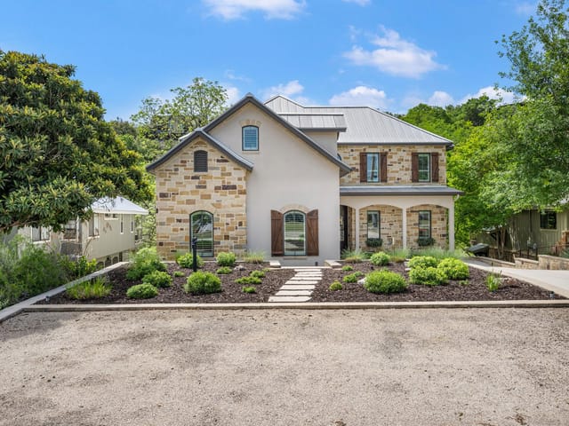 1771 Edgewater Fls