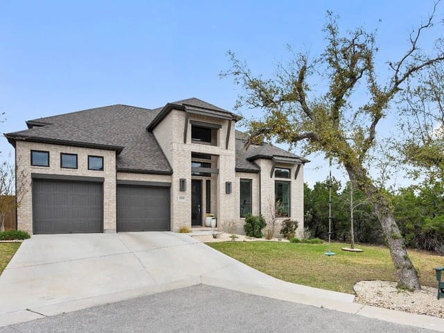 17800 Dufour Dr