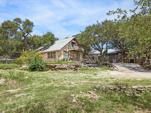 180 Donna DR