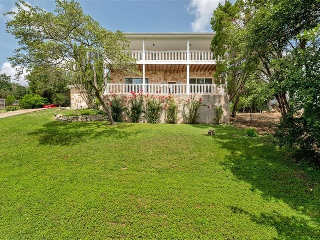 1800 CANYON EDGE DR