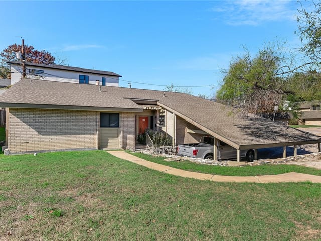 1800 Fairlawn LN