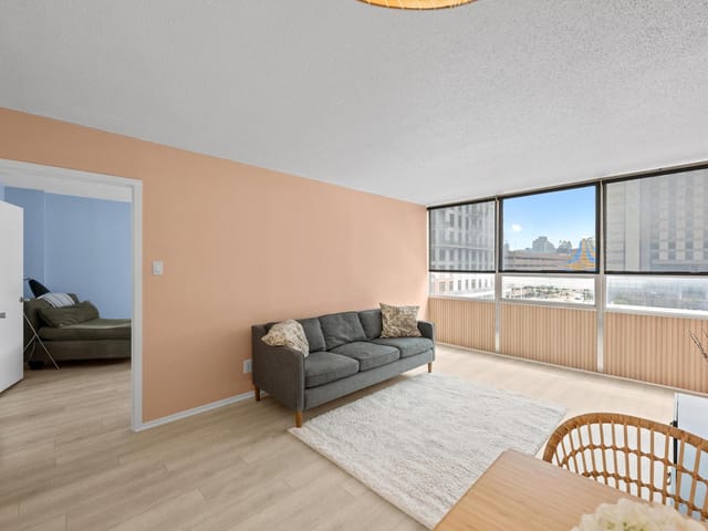 1800 Lavaca St Unit #402