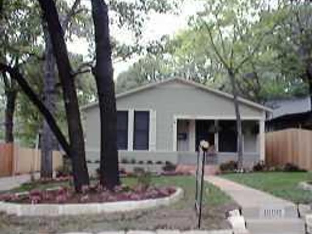 1800 WATERSTON Ave
