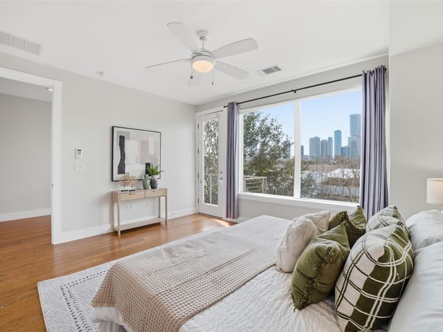 1801 E 2nd ST Unit #2