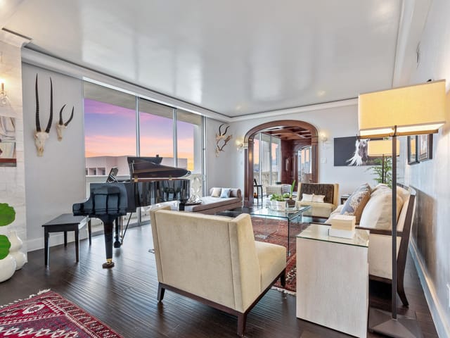 1801 Lavaca St Unit #12GHJ