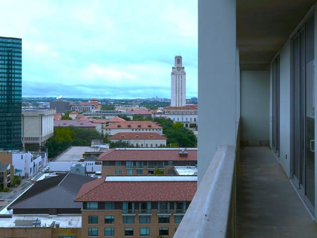 1801 Lavaca St Unit #14L