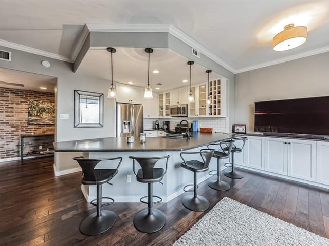 1801 Lavaca St Unit #2C