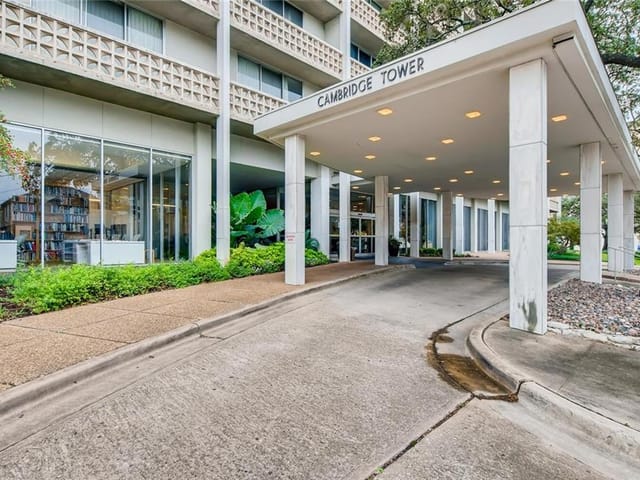 1801 Lavaca St Unit #3L