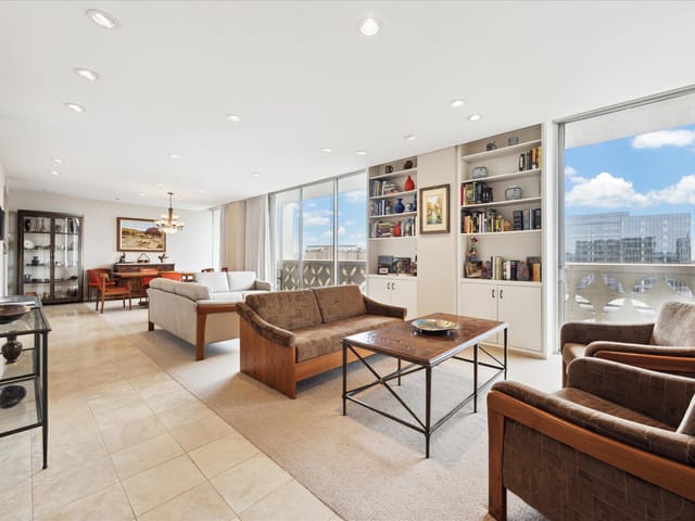 1801 Lavaca St Unit #9J