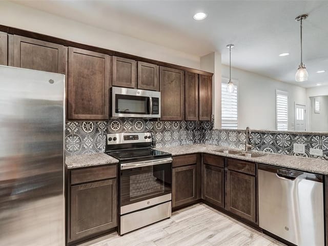 1801 Roseburg Dr Unit #29