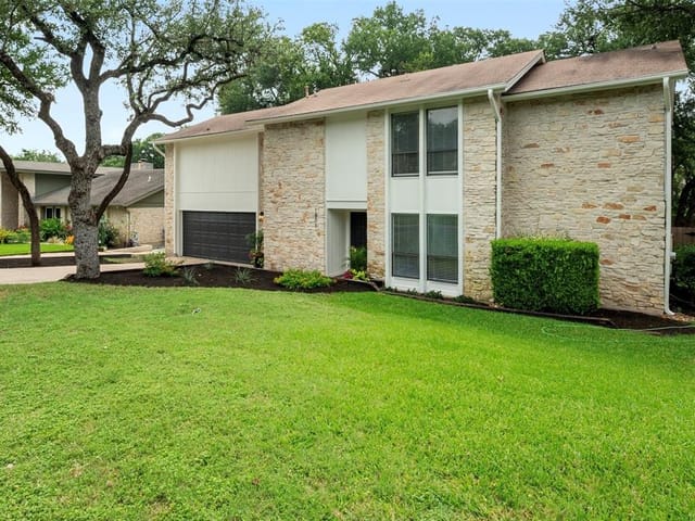 1801 Stoneridge Rd